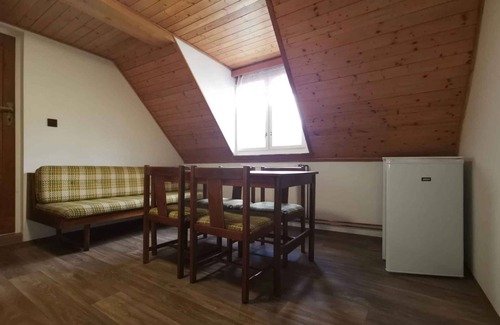 Martinkovice Condo | Apartement with billiard