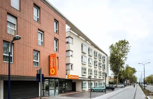Clamart Apartment | Aparthotel Adagio access Paris Clamart* - Large Studio 2 People
