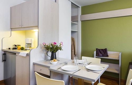 Dinan - Saint-Malo Apartment | Aparthotel Adagio Access Rennes Centre