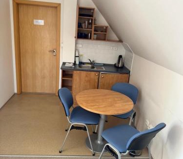 Prague 13 Apartment | Apartmán 3 Ohradské náměstí - ČASPV