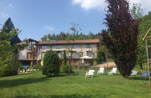 Montegrino Valtravaglia Apartment | Apartment Cascina Cadorna 2