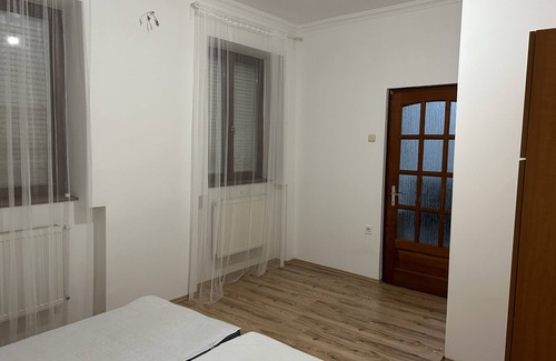 Debrecen House | apartman 4s