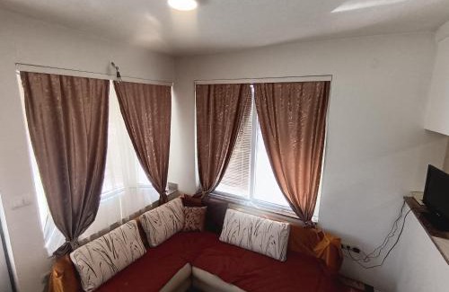 Sjenica Apartment | Apartman HAX