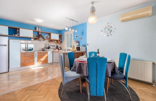 Sarsoni Apartment | Apartman Kvarner