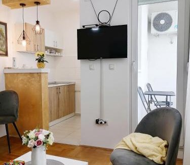 Sremska Mitrovica Apartment | Apartman Mia