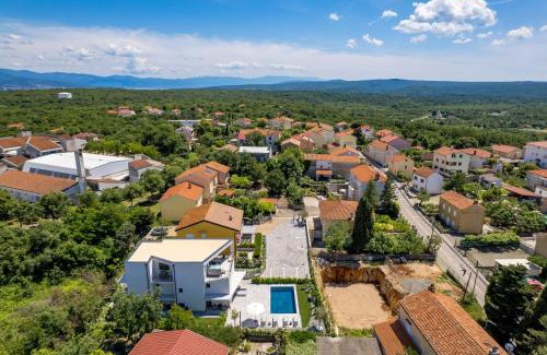 Municipality of Omisalj Apartment | Apartmani Vila Mara M 4 heated pool and whirpool