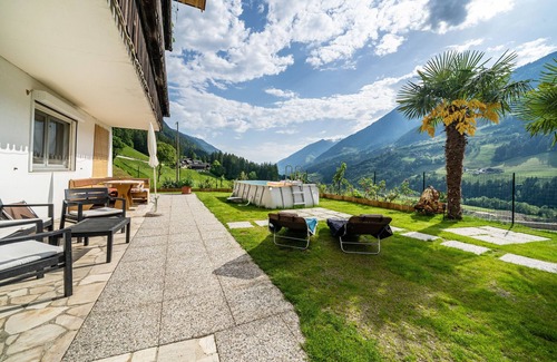 San Leonardo in Passiria Apartment | Apartment "Haus Reimon Monika" with Mountain View & Wi-Fi