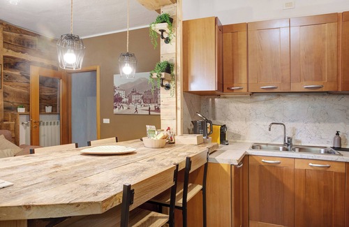 Valtellina Apartment | Apartment 'Typical In Valtellina' with Mountain View, Private Terrace and Wi-Fi