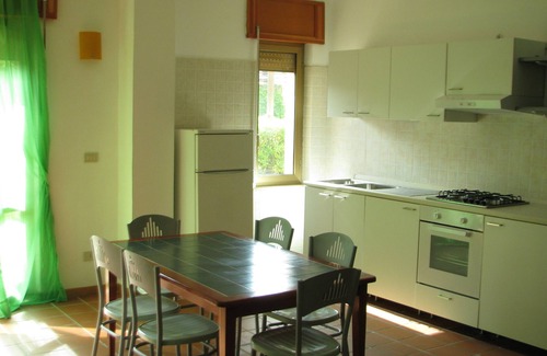 Diamante House | Apartment 150m from the beach with large level terrace