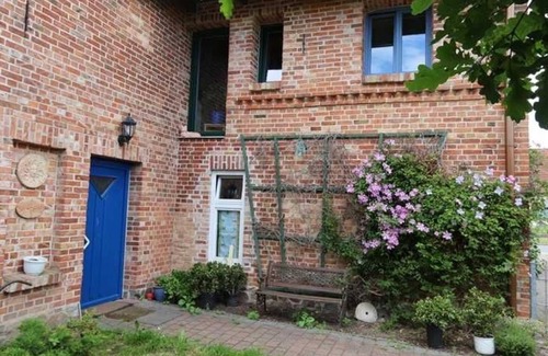 Meesiger Apartment | Apartment 2 - Fewos "Storchenhof" near the lake