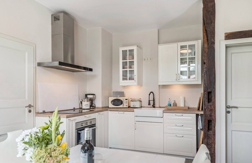 Groß Pankow Apartment | Apartment '3 Prignitz' with private terrace, shared garden and Wi-Fi