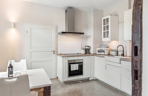 Groß Pankow Apartment | Apartment '3 Prignitz' with private terrace, shared garden and Wi-Fi