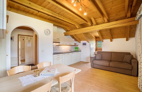 Valdaora di Sopra Apartment | Apartment '4' with Mountain View, Shared Garden and Wi-Fi