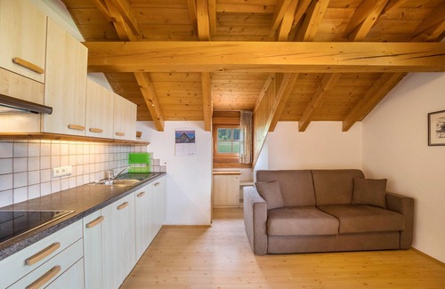Valdaora di Sopra Apartment | Apartment '4' with Mountain View, Shared Garden and Wi-Fi