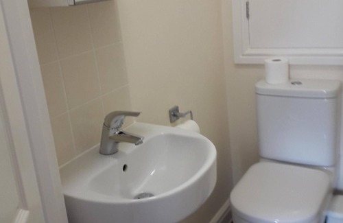 Bedford Apartment | Apartment - 5 minutes to Bedford Hospital
