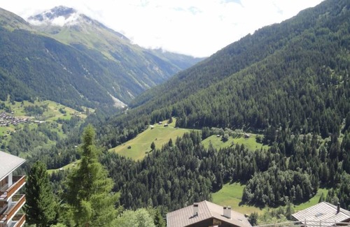 Grimentz Apartment | Apartment 6 people in chalet with garden, superb view, sunny!