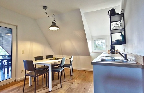 Neeberg House | Apartment 6 with balcony & view of the Achterwasser - 2 bedrooms, modern & cozy