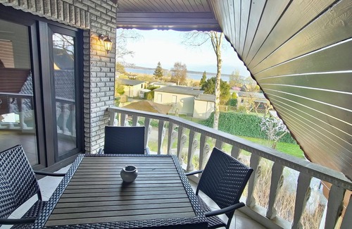 Neeberg House | Apartment 6 with balcony & view of the Achterwasser - 2 bedrooms, modern & cozy