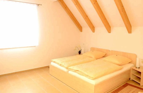 Weissenberg Apartment | Apartment 8 - 115sqm (2-6 persons) - "Weichaer Hof" FBS Sonja Fritsch & Hagen Schmidt GbR