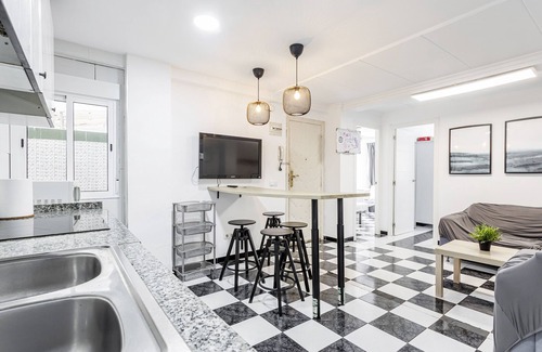 L'Illa Perduda Apartment | Apartment 'Aloha' with Wi-Fi and Air Conditioning
