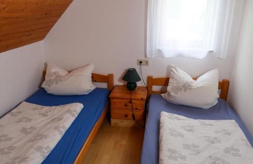 Wesenberg Apartment | Apartment Am Pälitzsee-1 by Interhome