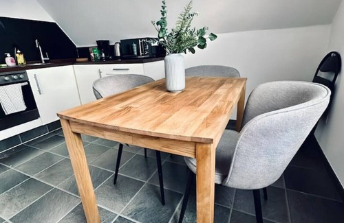Rheine Apartment | Apartment Am Waldhügelsee II - Balcony & great location