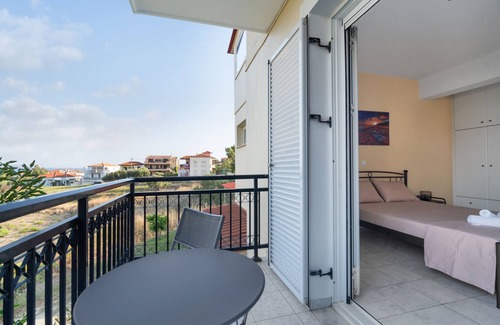 Lixouri Apartment | Apartment 'Anna's House 1 In Lixouri' with Sea View, Wi-Fi and Air Conditioning