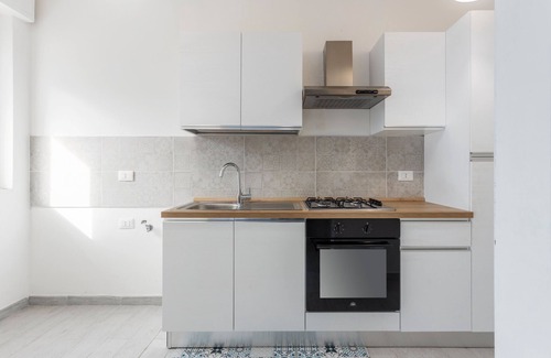 Isola delle Femmine Apartment | Apartment 'Blue Island' with Mountain View, Wi-Fi and Air Conditioning