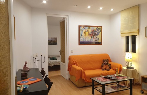 La Sagrada Familia Condo | Apartment Barcelona, 5 minutes Sagrada Familia, metro in front, WIFI.