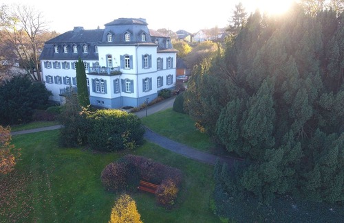 Saffig Bed & Breakfast | Apartment Barrierefrei - Gästehaus im Schlosspark