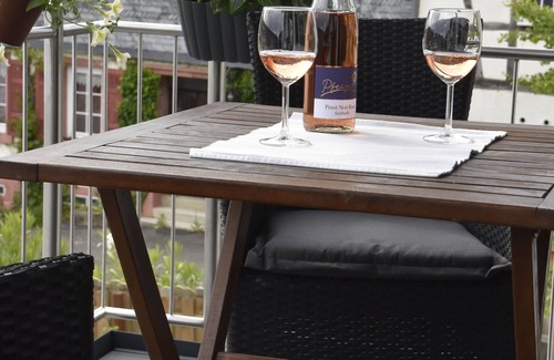 Weiden Apartment | Apartment "Biene" for 4 persons with balcony