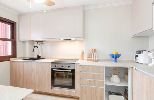 Luanco Apartment | Apartment 'Bilua' with Wi-Fi and Air Conditioning