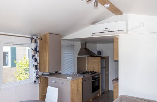 Chorges House | Apartment by Lake Serre-Ponçon with Pool
