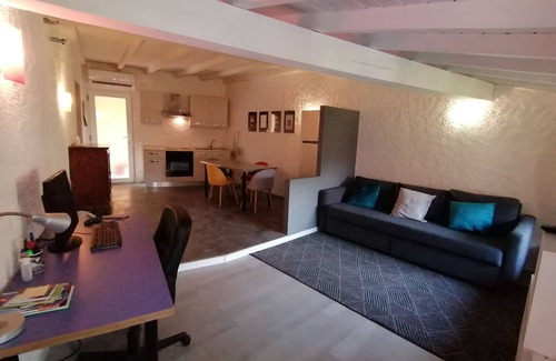 Lavena Ponte Tresa Apartment | Apartment 'Casa Pedrarias' with Lake View, Wi-Fi and Air Conditioning