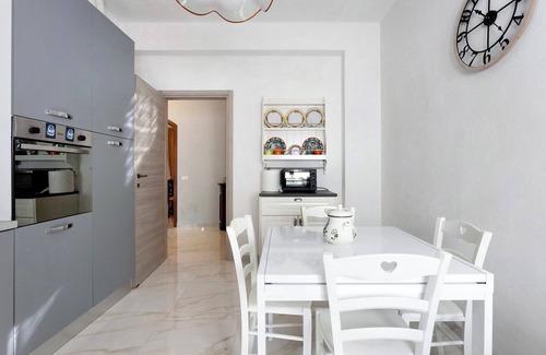 Licciana Nardi Apartment | Apartment 'Ca' Lina' with Balcony and Wi-Fi