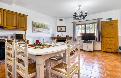 Orba Apartment | Apartment 'Carrebaix' with Wi-Fi and Air Conditioning
