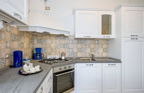 Tremosine Apartment | Apartment 'Casa Doss' with Lake View, Private Terrace and Wi-Fi