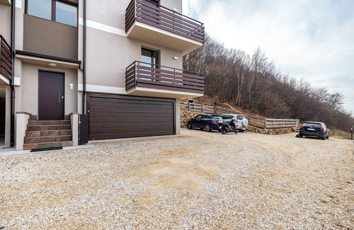 San Zeno di Montagna Apartment | Apartment 'Casa Mia' with Mountain View, Private Garden and Wi-Fi