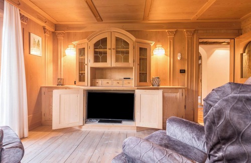 Ortisei Apartment | Apartment 'Cesa Sassela Tirol' with Mountain View, Sauna, Pool, Garden, Balcony & Wi-Fi