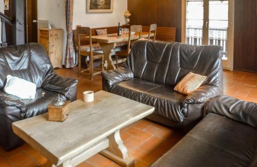 Vers L'Eglise Apartment | Apartment Chalet L'Aube by Interhome