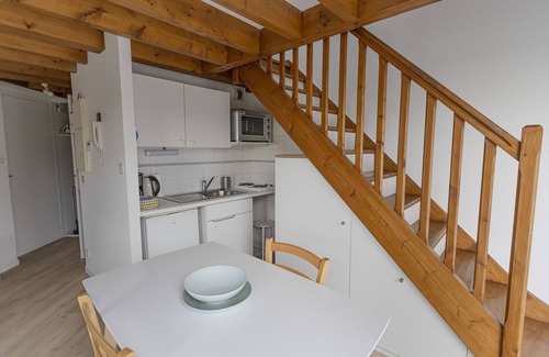 Vannes Apartment | Apartment 'Charmant Duplex' with Balcony and Wi-Fi