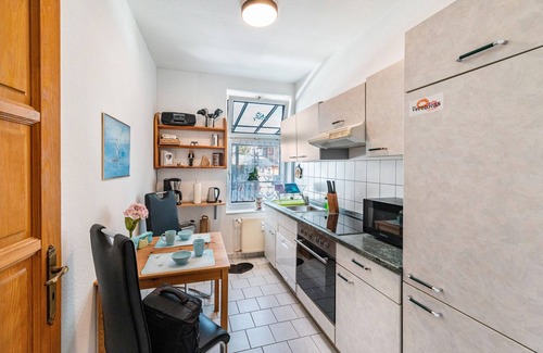 Barth Apartment | Apartment 'Charmante 32 M² Ferienwohnung' with Shared Terrace and Wi-Fi