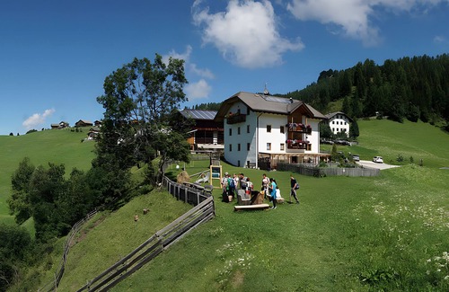 La Valle Apartment | Apartment 'Ciablun Sas Dla Crusc' with Mountain View, Shared Terrace and Wi-Fi