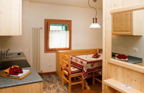 Raveo Apartment | Apartment Cjase Fravins-2 by Interhome