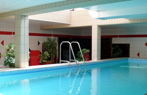 Malente Apartment | Apartment-Comfort-Ensuite with Shower-Garden view