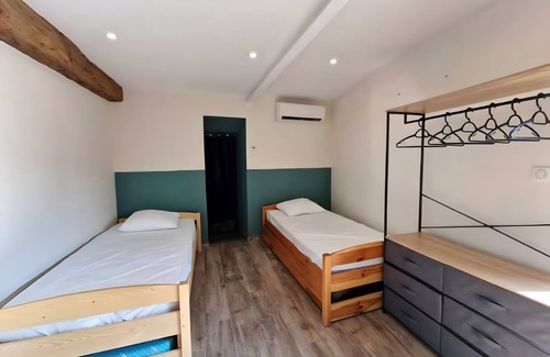 Montolieu Apartment | Apartment 'Cosy' with Private Terrace, Wi-Fi and Air Conditioning