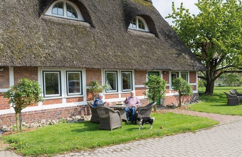 Twielenfleth Apartment | Apartment 6 above - Apartments Schassen