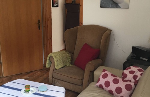 Niederlangen Apartment | Apartment Bohse am Wald, private setting, lake nearby. 01520 3904442