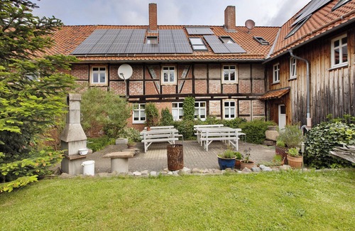 Veckenstedt Apartment | Apartment 'Gartenfreude' with Shared Terrace, Private Garden and Wi-Fi