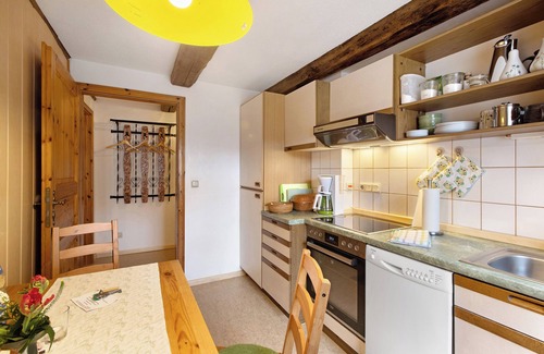 Veckenstedt Apartment | Apartment 'Ferienwohnung Gute Stube' with Mountain View, Shared Terrace and Wi-Fi